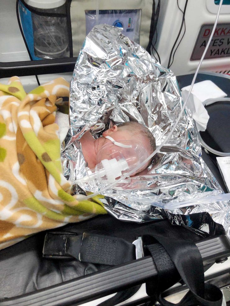 Sokağa terk edilen bebeğin annesi bulundu