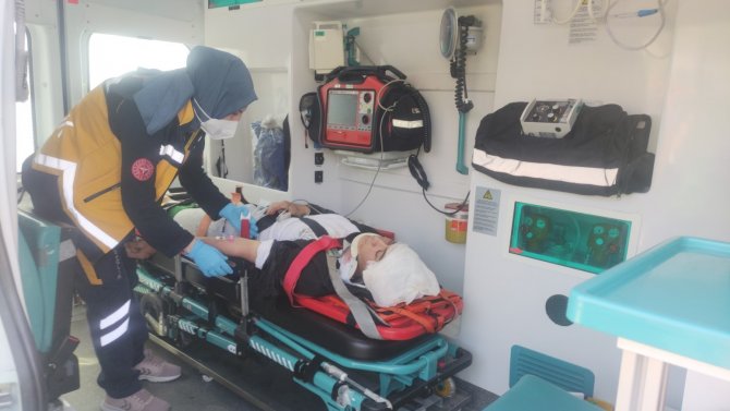 Sürücünün araçtan fırladığı kazada can pazarı