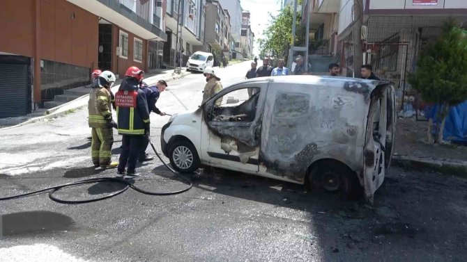 Yeni aldığı ekmek teknesi küle dönünce gözyaşlarını tutamadı