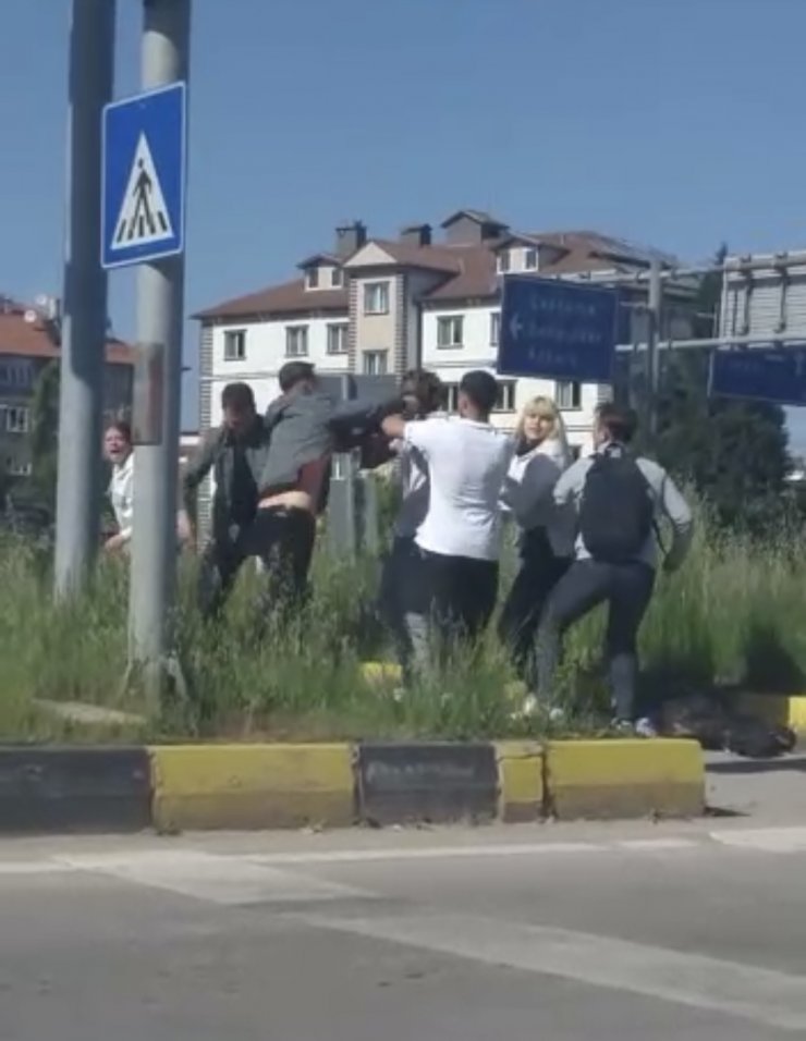 Yumruk yumruğa kavga kamerada