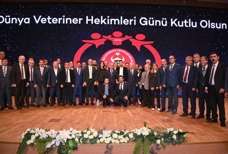 Bakan Kirişci: Sokak hayvanları, gündemde tutulması gereken bir konu