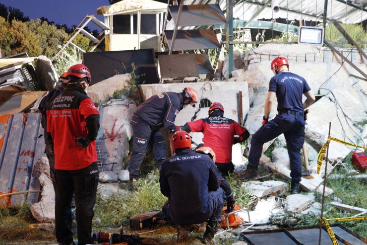 Gerçeği aratmayan deprem tatbikatı 