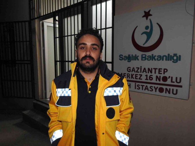 Hasta yakınları ambulansı kaçırmak istedi