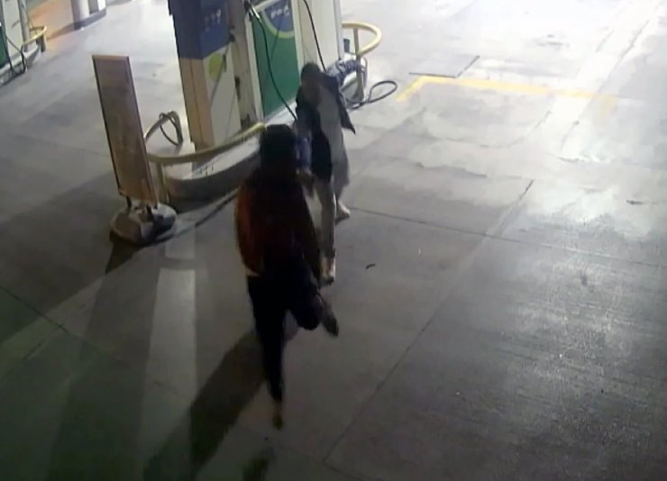 Kumar kavgasında kurşunlardan zıplayarak kurtulmaya çalıştı