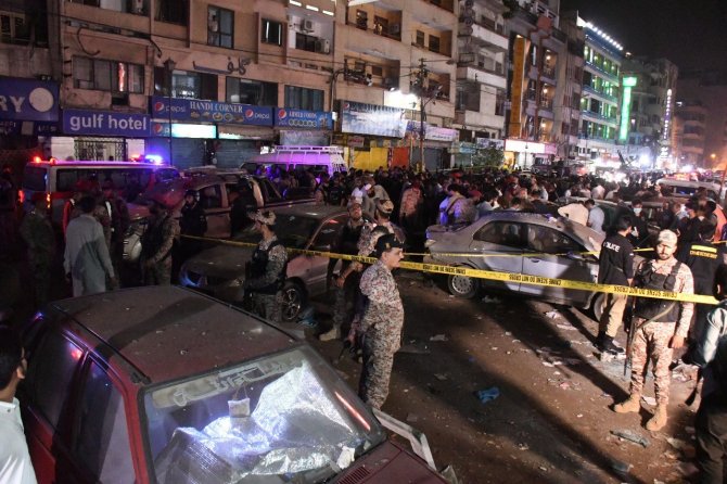 Pakistan’da bombalı saldırı: 1 ölü, 13 yaralı