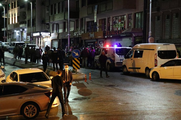 Pompalı tüfeği incelerken patronunu öldürdü