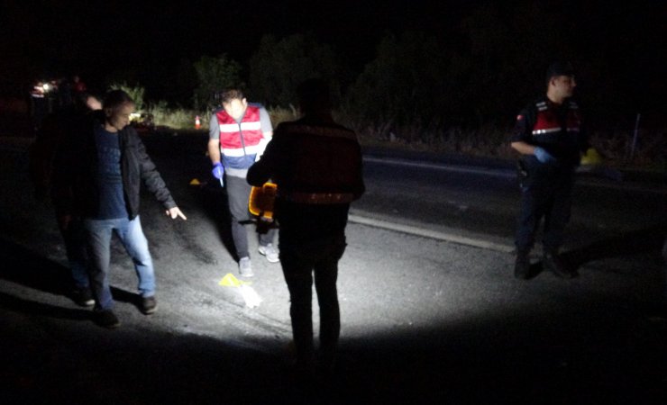 Ters yöne giren araç kazaya neden oldu: 2 ölü, 5 yaralı