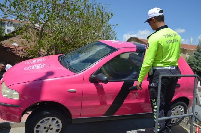 Trafik ekiplerinin simülasyon eğitimi renkli görüntülere sahne oldu