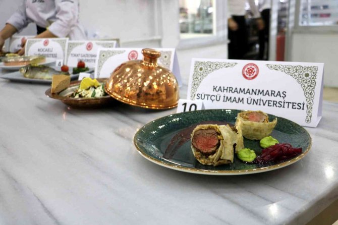 Üniversite de lezzetler yarıştı
