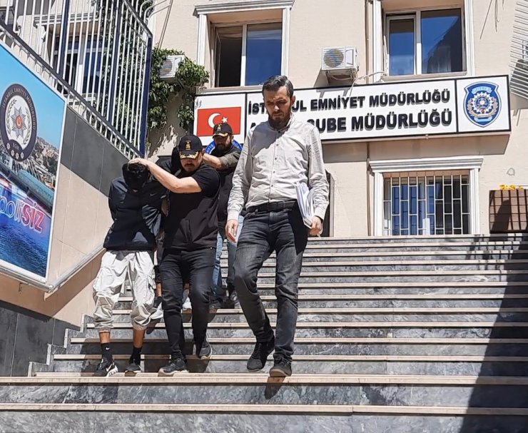 Arkadaşlarını öldüren 2 şüpheli gözaltına alındı