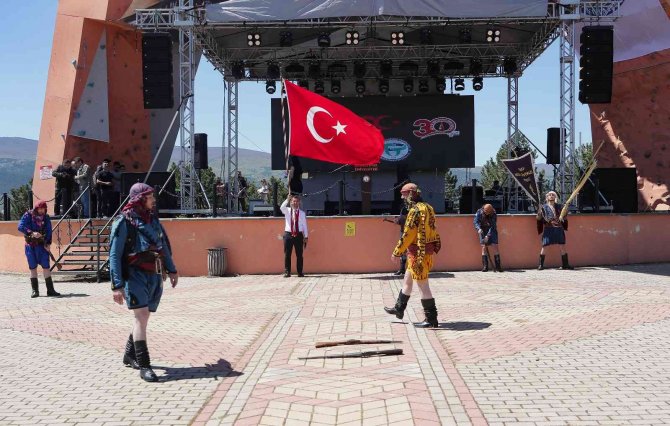 'Bahar Şenliği’, ’Bilim ve Kültür Şenliği’ oldu