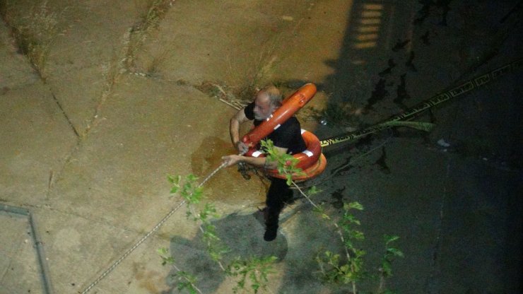 Köprüden göle atladılar; erkek kurtuldu, kadın öldü