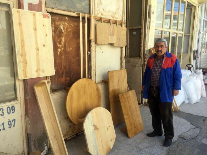 Boğazlıyan’da marangozluk mesleğinin son temsilcisi teknolojiye direniyor