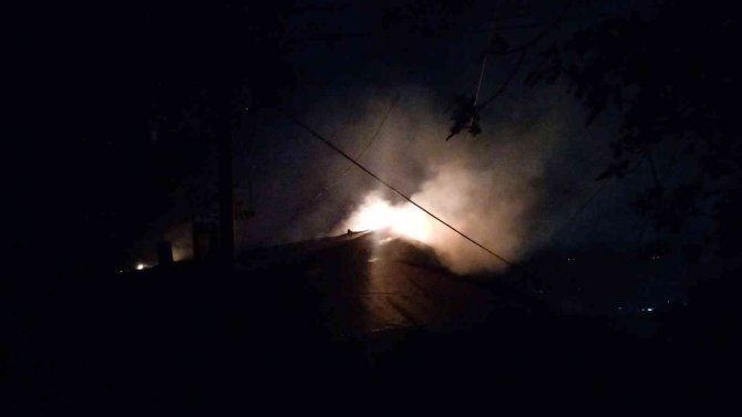 Çorlu’da korkutan yangın