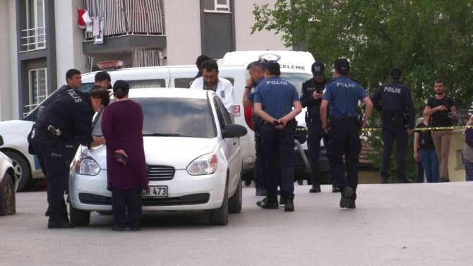 Husumetlisini sokak ortasında pompalı tüfekle vurdu