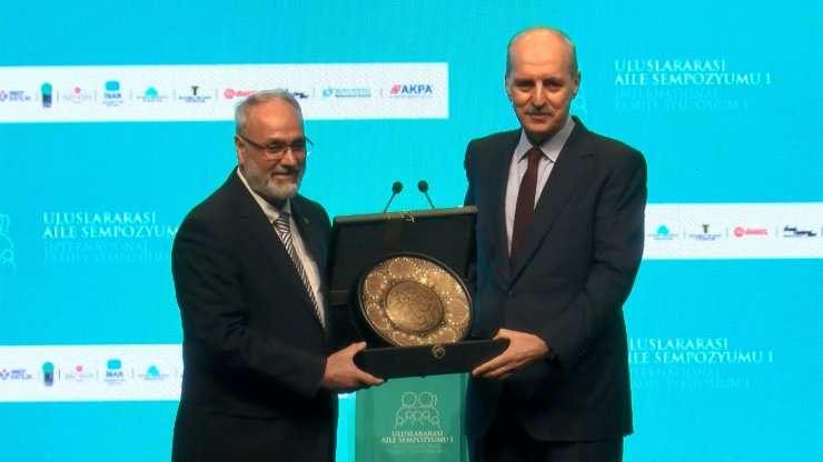 Numan Kurtulmuş Uluslararası Aile Sempozyumu'nda konuştu