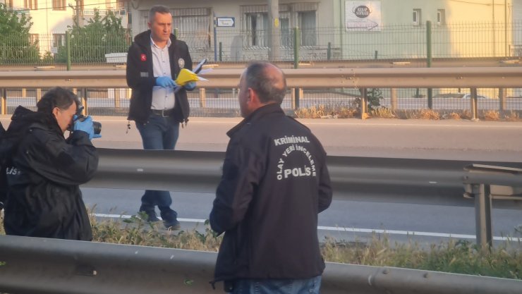 Üstgeçitte bacağından vuruldu