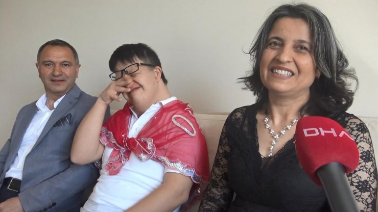 Askerlik hayali gerçekleşen down sendromlu Emre'yi ağlatan konvoy