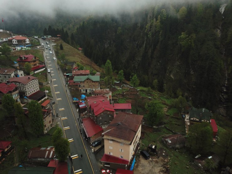 Bakan Kurum: Ayder'de inşaatlarımız bitme aşmasında