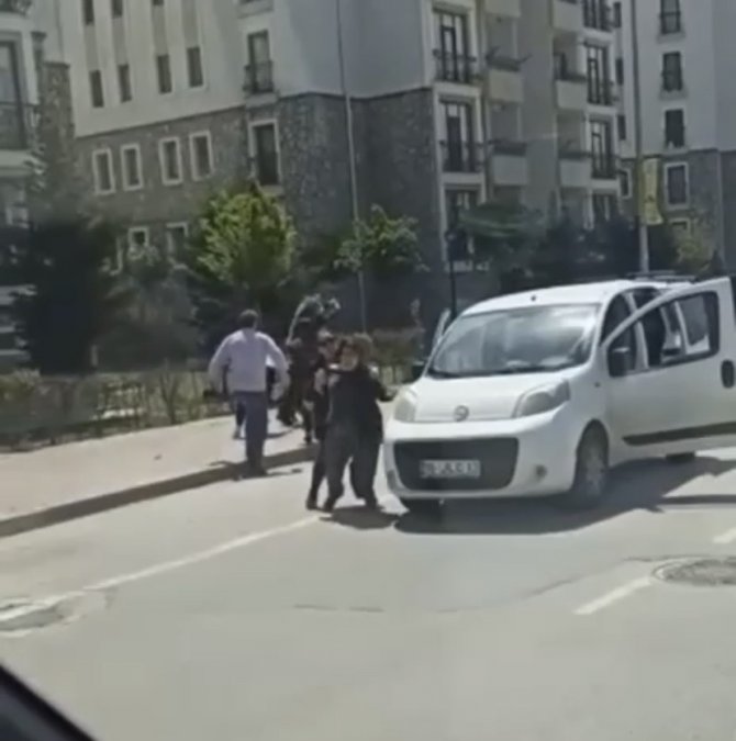 Bursa’da tekme ve tokatlı ’yol benim’ kavgası