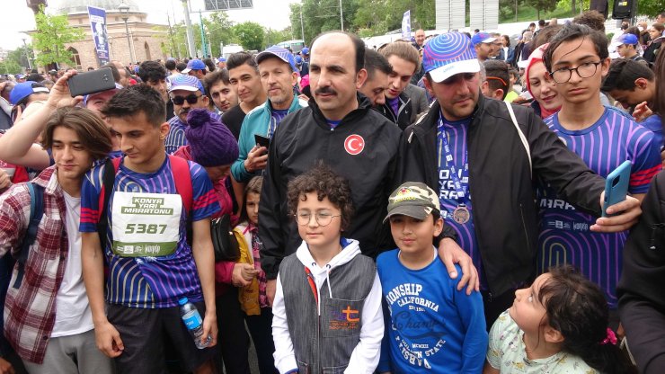 Konya'da maraton heyecanı yaşandı...22 ülkeden 2 bin 200 sporcu katıldı