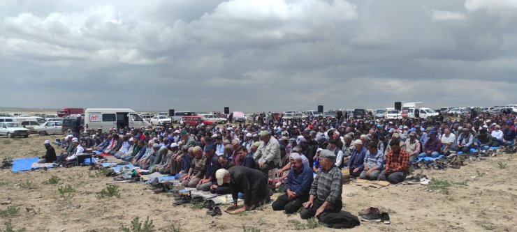 Konya'da yağmur duası yapıldı