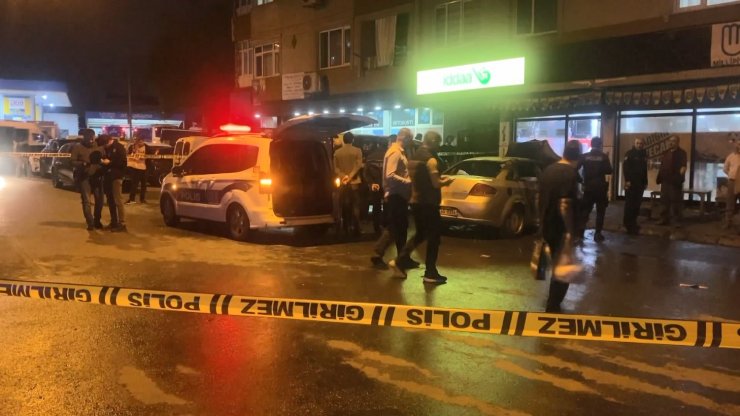 Otomobili kundaklayıp yanmasını bekledi