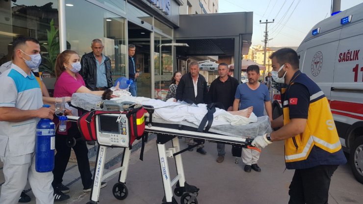 Benzin bidonunu çakmakla yakınca vücudu yandı 