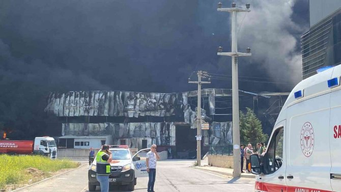 Büyük fabrika yangını