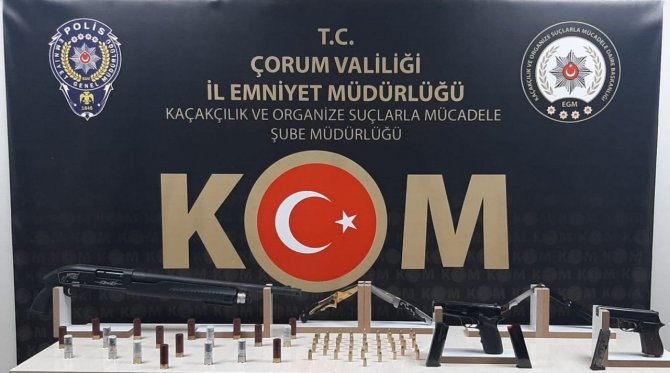 Çorum polisinden kaçak silah operasyonu