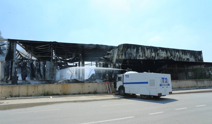 Fabrikada korkutan yangın