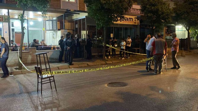 Genç evinde ölü bulundu