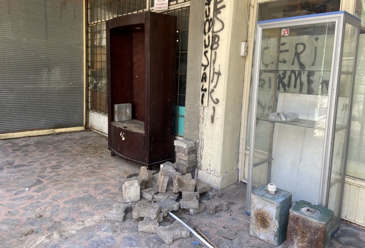 İş hanı, esnafı tedirgin eden farelerden temizlendi