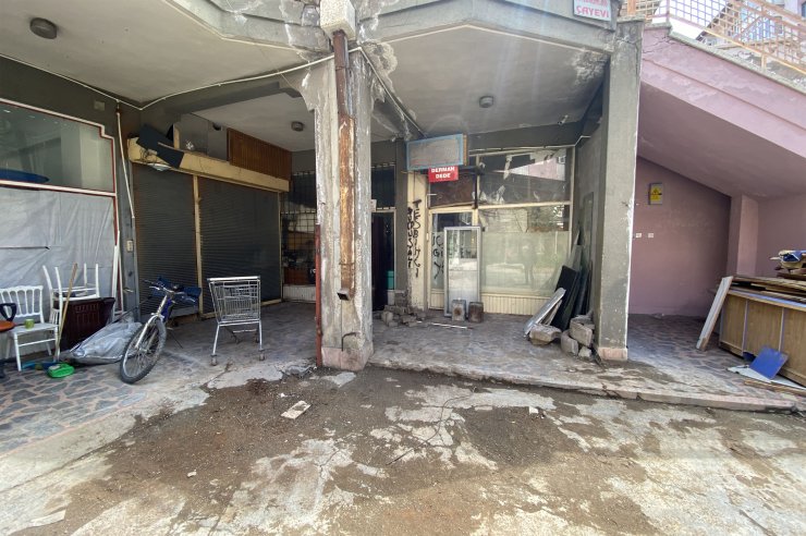 İş hanı, esnafı tedirgin eden farelerden temizlendi