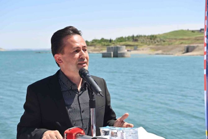 Kahta’da Su Sporları Festivali ve Çocuk Şenliği’ne büyük ilgi