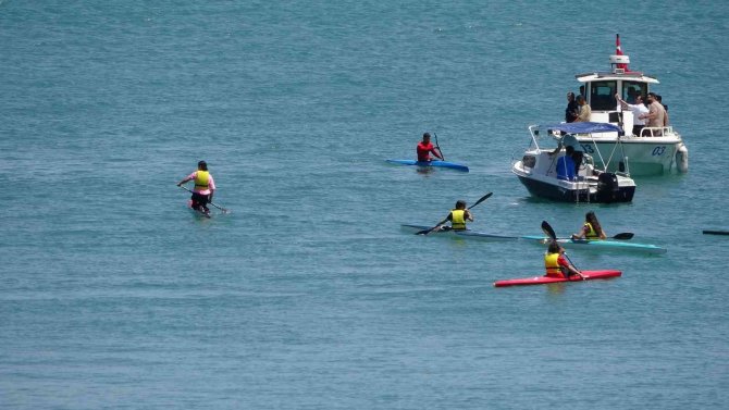 Kahta’da Su Sporları Festivali ve Çocuk Şenliği’ne büyük ilgi