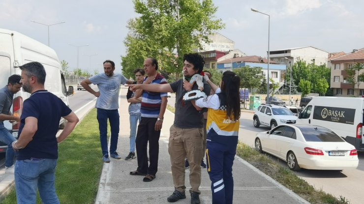 Kazada yaralandı, cipteki 40 kilo et bozulacak diye ambulansa binmedi