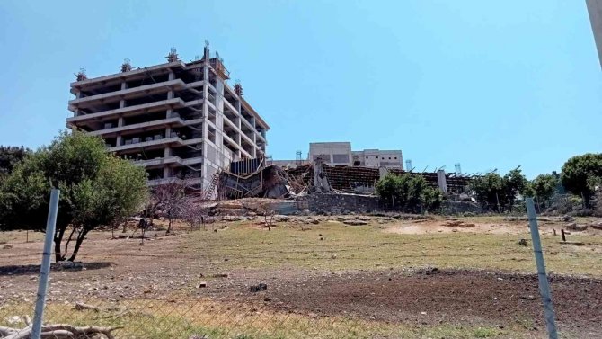Kolonlar patladı, inşaat çöktü: 1’i ağır 3 yaralı