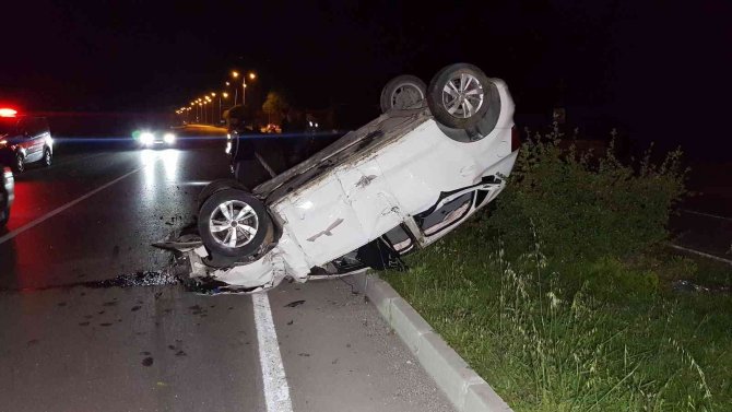 Otomobil takla attı: 3’ü ağır 4 yaralı