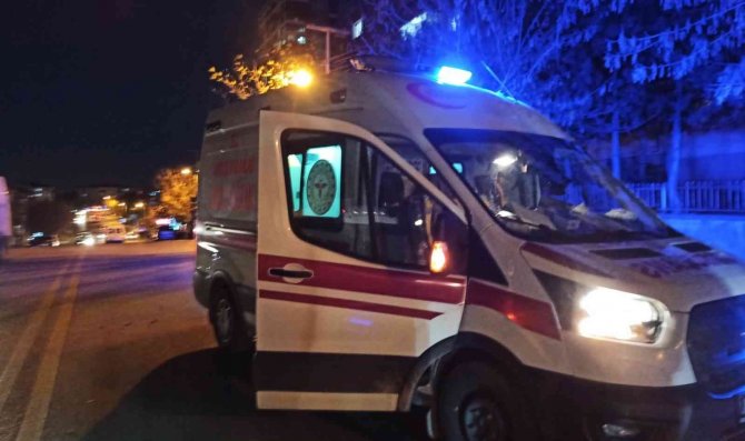 Sokak ortasında meslektaşını ağır yaralayan oto lastikçi tutuklandı