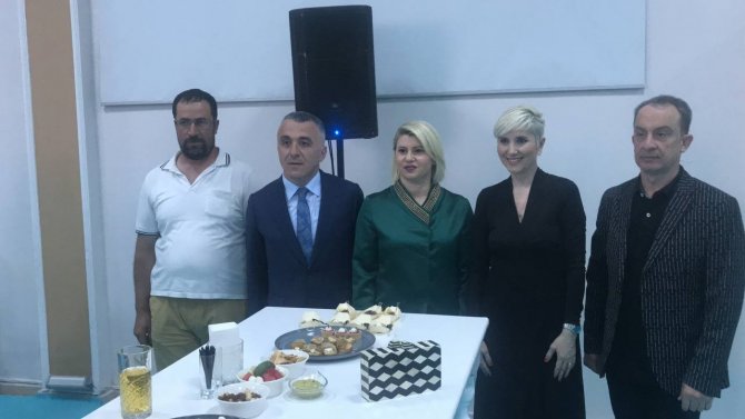 Vali Bilgin, veda gecesinde duygusal anlar yaşadı