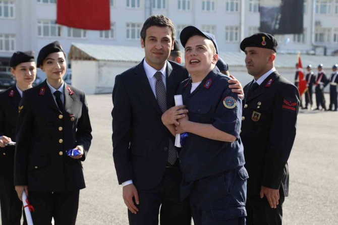 17 engelli bir günlüğüne asker oldu