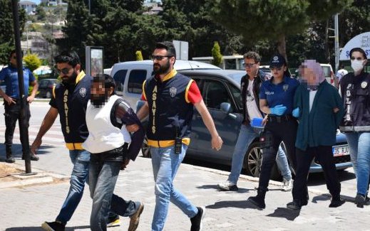 Başına keserle vurup öldürdükten sonra cesedi yakmışlar