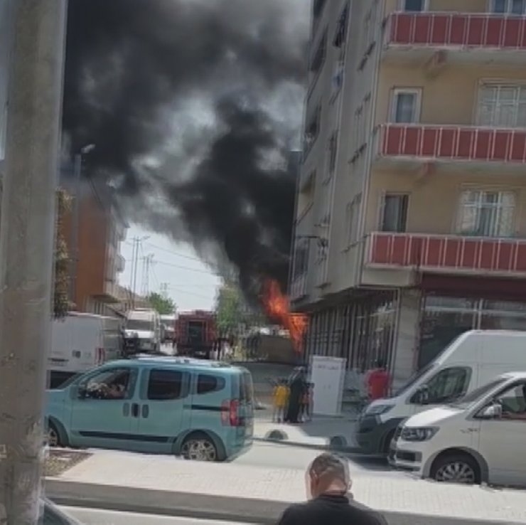 Bisiklet tamirhanesinde yangın çıktı