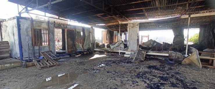 Diyarbakır’da yapıların camlarını kırıp ateşe veren 2 şüpheli yakalandı