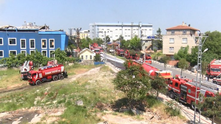 Fabrikadaki yangın söndürüldü