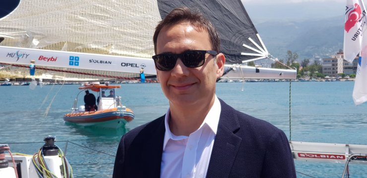 Gökova kardeşlerden yelkende Türkiye rekoru