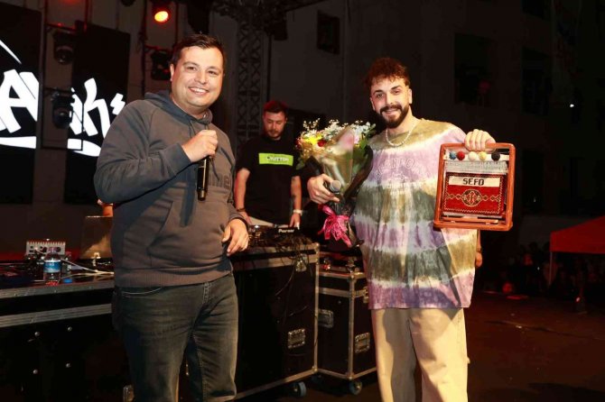 Hayatında ilk kez tarhana çorbası içen Sefo’dan evde tarhana yapma sözü