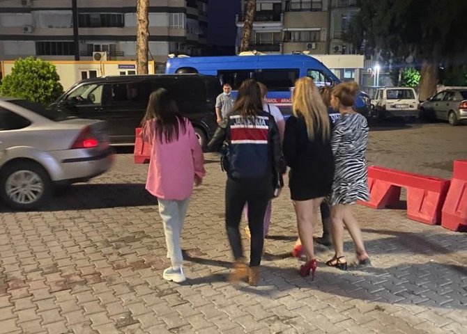 Jandarmadan eğlence mekanlarına şok baskın