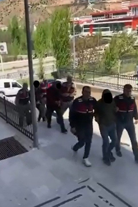 Kablo ve hurda hırsızları suçüstü yakalandı